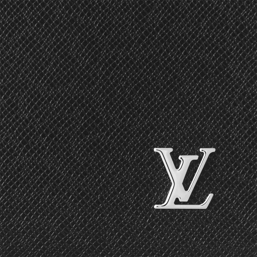 Louis Vuitton Pochette Voyage MM — Taïga Noir
